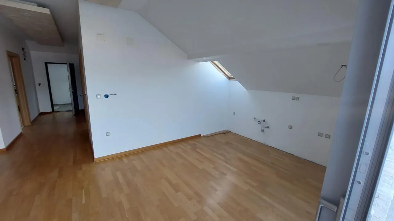 Zwei -Schlafzimmer -Wohnung in Budva in der Nähe der Altstadt